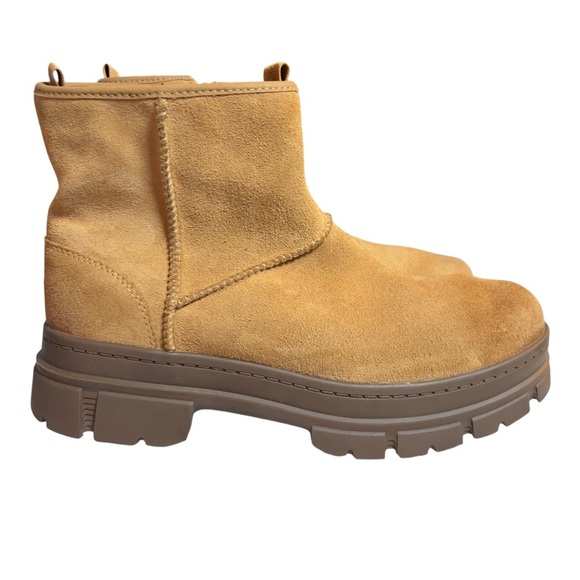 UGG Men’s Skyview Moto Gorpcore Active Pull On Leather Suede Waterproof Boots - Picture 4 of 16